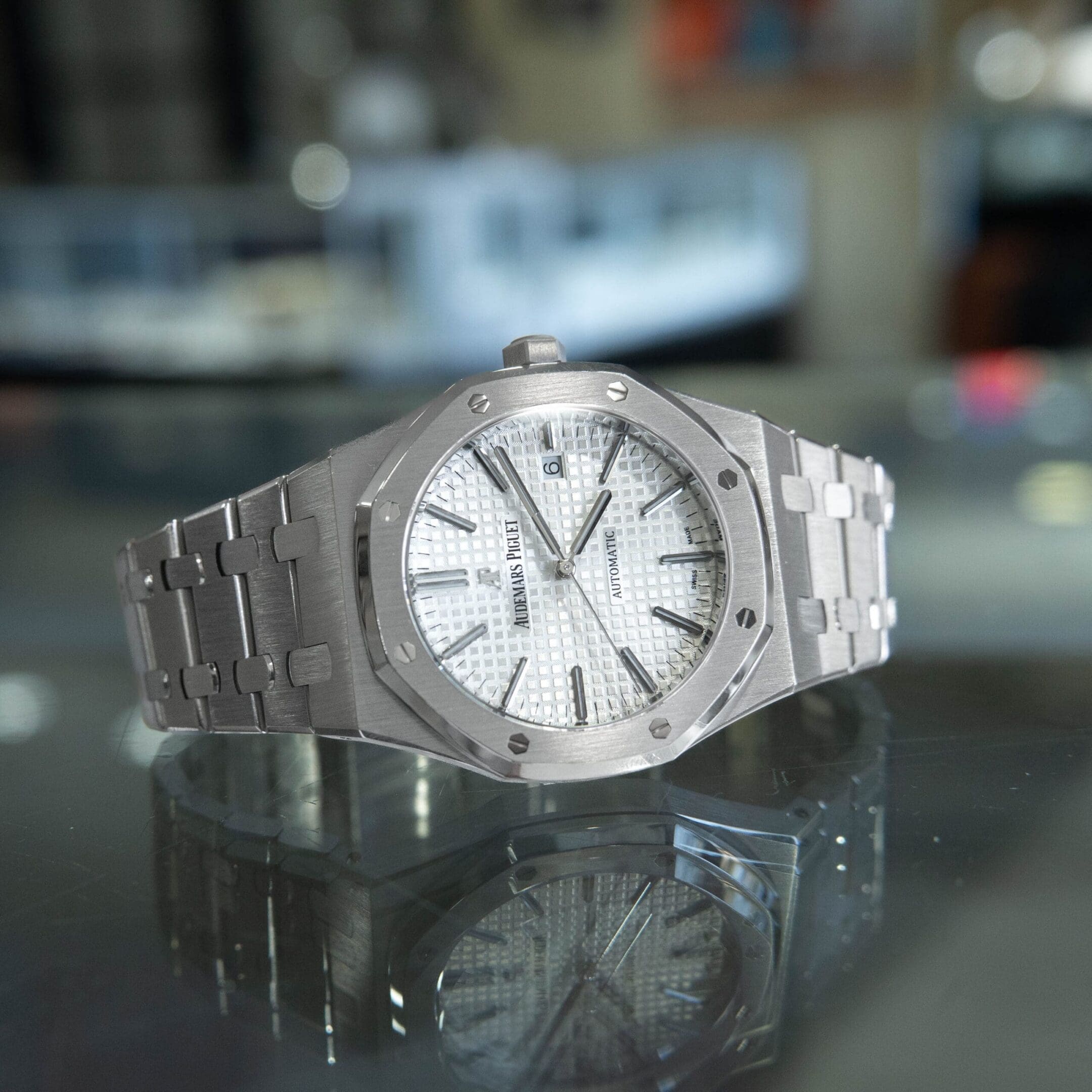 MINT Audemars Piguet Royal Oak 15400 Stainless Steel 41mm Watch 15400ST.OO.1220ST.02 - Image 2